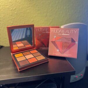 Huda Beauty eyeshadow palette-Topaz Obsessions